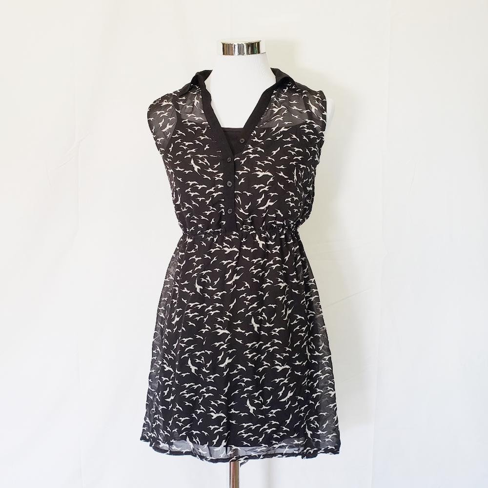 NO Boundaries Sleeveless Bird Print Dress Womens